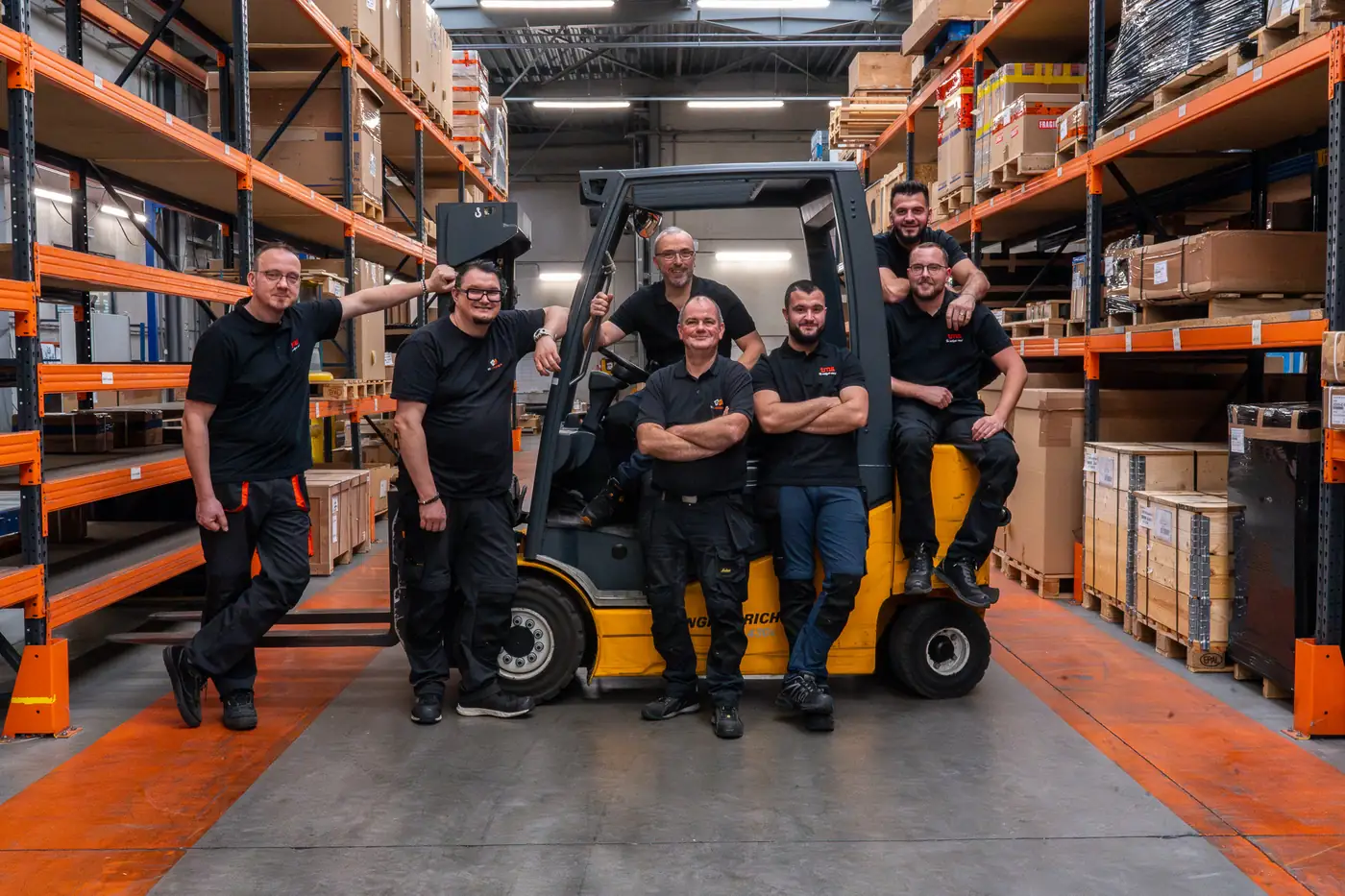TMS warehouse crew in Alleur